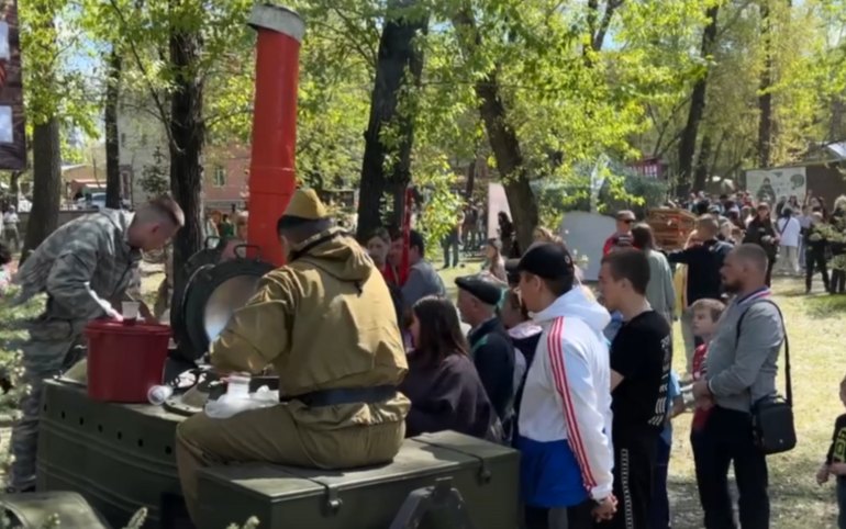 Роспотребнадзор назвал фейком запрет «полевых кухонь» в День Победы