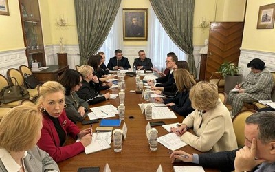 Шедевры импрессионистов покажут в музеях Сибири. В списке и Абакан