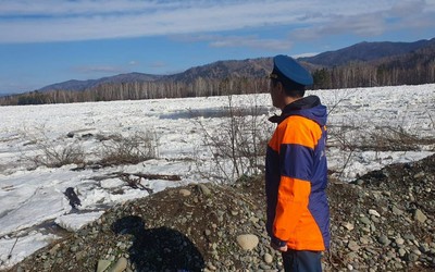 В Абазе появился затор льда на реке ниже города
