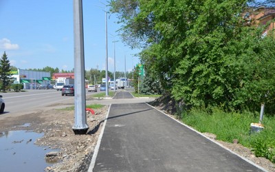 Тротуар на Итыгина в Абакане завершат в середине июня. Готово будет и освещение