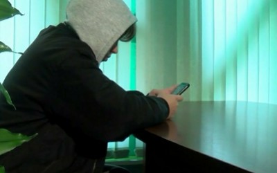 Декларировал доходы родителей: 15-летний подросток из Черногорска перевел аферистам 380 тыс. руб. 
