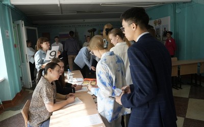 На 100 баллов ЕГЭ по информатике написали две выпускницы Хакасии
