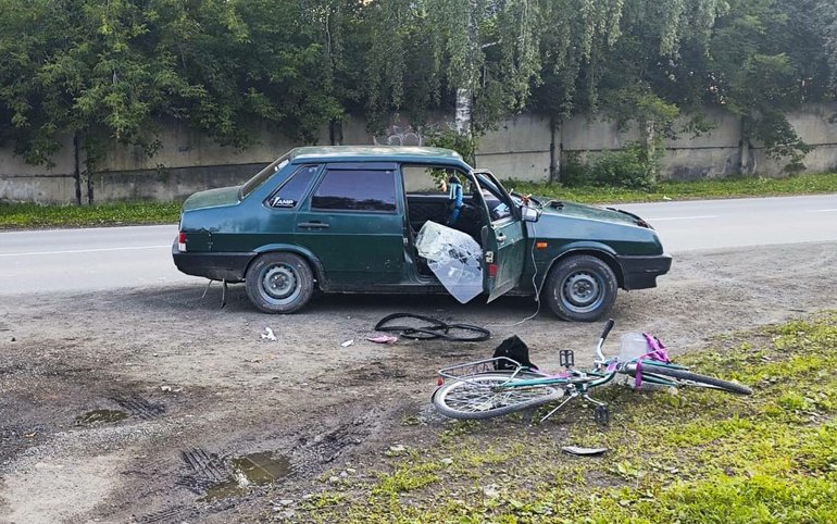 В Абазе бесправник сбил велосипедиста
