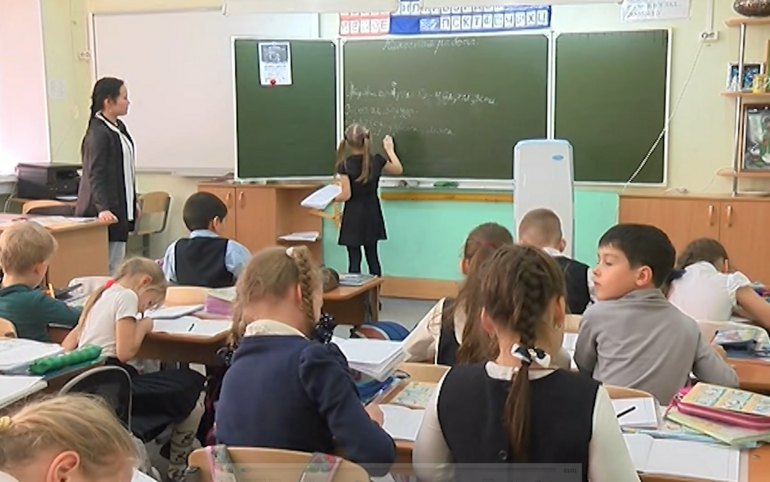 Педагоги снова жалуются на невыплаченные отпускные