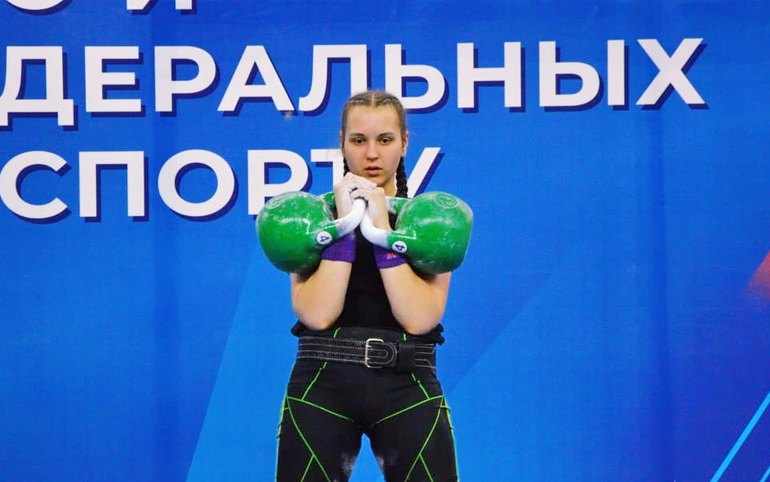 Маргарита Сырцова стала первой женщиной-гиревиком в звании «Мастер спорта России» в Хакасии