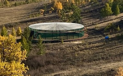 Облеточник для соколов-балобанов в Хакасии готов 