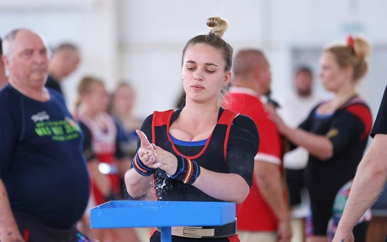 Спортсменка из Хакасии Даниела Колесник выступает в Гонконге