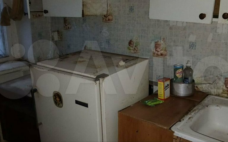 Так выглядит самая дешевая квартира в России. Ее продают за 450 тыс. руб.