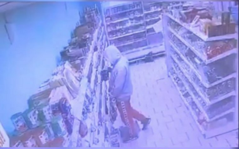 Дезодоранты на 7 тыс. руб. похитил из магазина черногорец