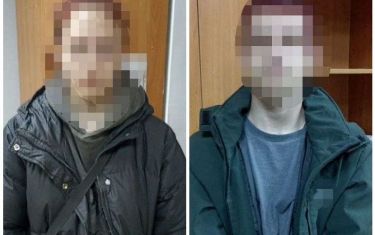 Гастролирующих наркокурьеров с крупной партией синтетики задержали в Хакасии