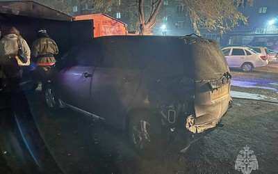 Гараж с машиной горели на Пирятинской в Абакане