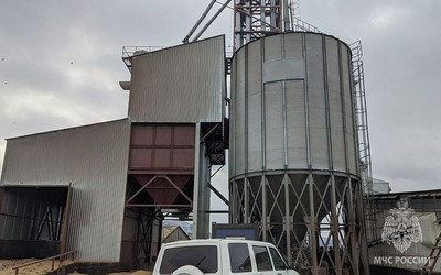 Зерноток горел в Орджоникидзевском районе