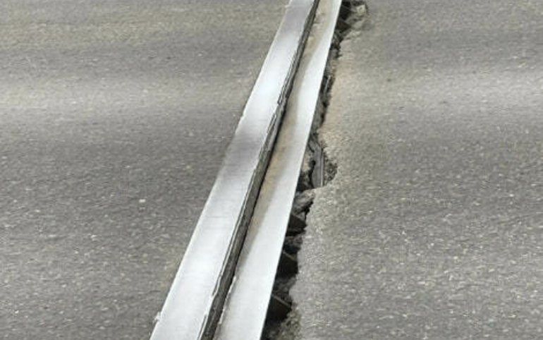На Коммунальном мосту частично ограничат движение в эту пятницу