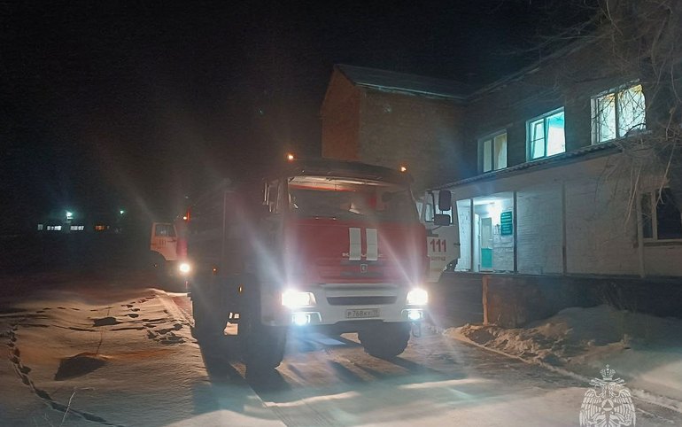 Эвакуация в детском отделении Боградской больнице была из-за замыкания светильника 