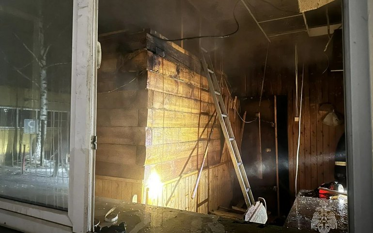 Пожар в сауне на Крылова тушили в Абакане
