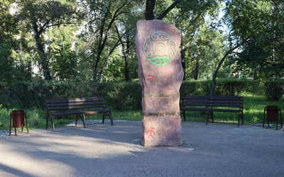 Вырубки из-за гастроцентра в Первомайском сквере Абакана не будет