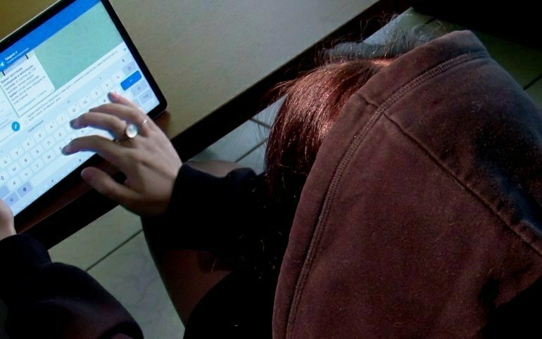 Семья из Абакана потеряла больше 10 млн руб. Их дочь-студентку запугали