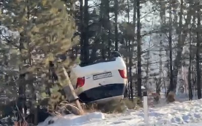 Машина опрокинулась у Майна