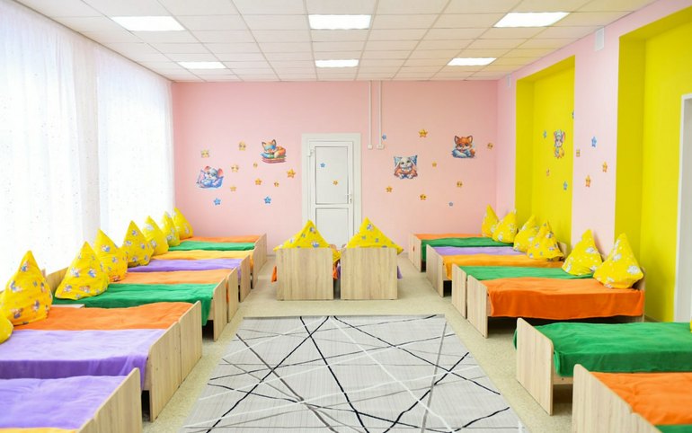 Яркие группы, игровой городок и видеонаблюдение: детсад «Солнышко» в Бограде откапиталили