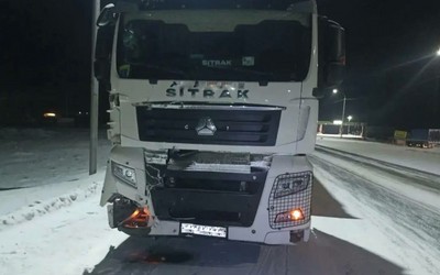 В ДТП с грузовиком и минивэном в Боградском районе пострадал 23-летний парень