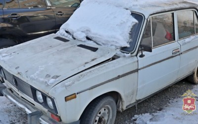 Саяногорец стащил автохлам, которого хватился владелец