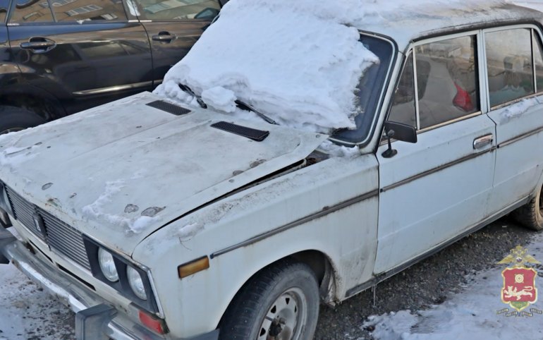 Саяногорец стащил автохлам, которого хватился владелец