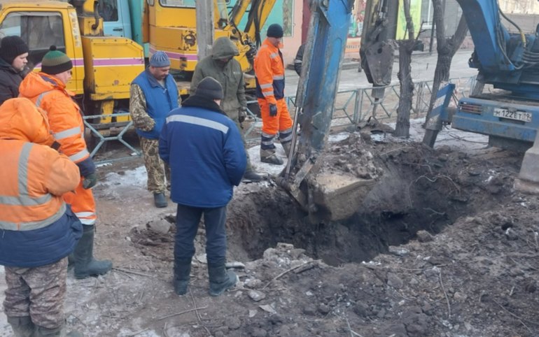 7 домов, 2 детсада и рынок сидят без холодной воды в Черногорске