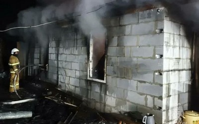 Мужчина погиб в пожаре в Хакасии. Еще один получил ожоги
