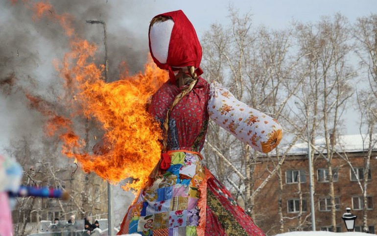 Блины, столб и хороводы: Масленицу в Черногорске отметят 22 февраля