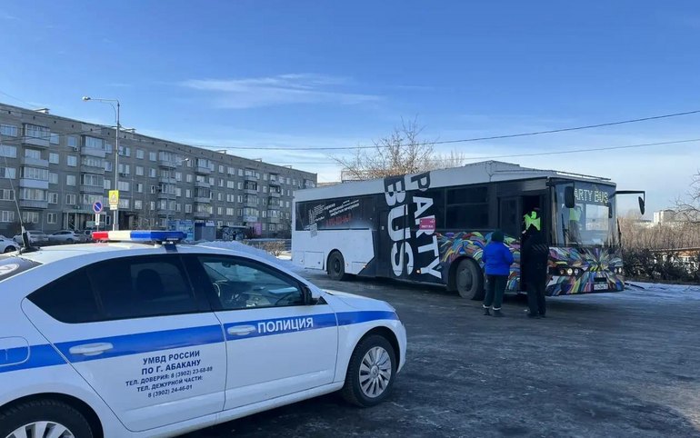 «Party Bus» попался на нарушениях в Абакане