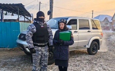 В Абакане приставы нашли алиментщика по фото с собакой