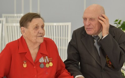 70-летие семейной жизни отметили супруги Михайловы из Абакана