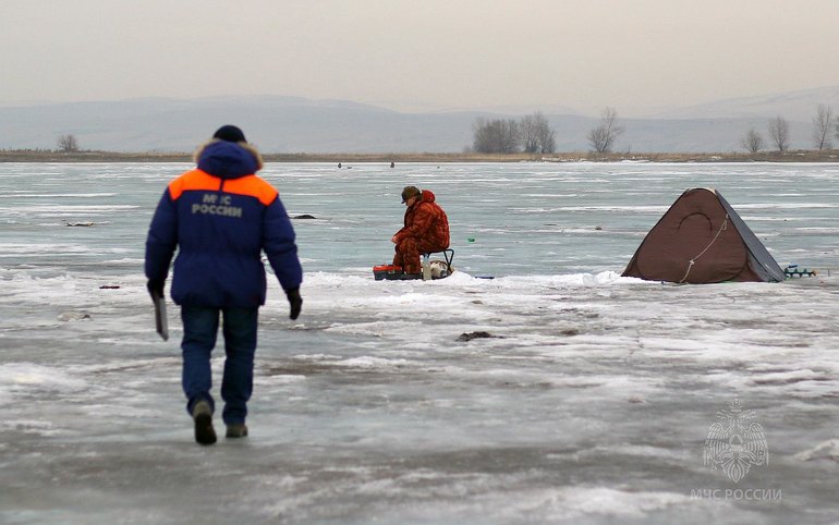 Толщина льда на водоемах Хакасии изменилась незначительно