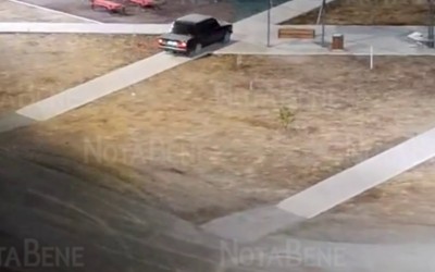 Автохулигана, гонявшего по новому скверу в Пригорске, нашли и оштрафовали