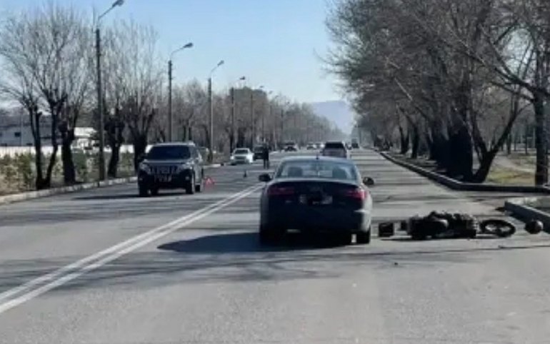 Мотоциклист-бесправник пострадал в ДТП в Абакане