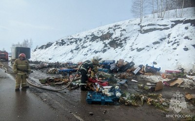 Грузовик с цветами тушили в в Орджоникидзевском районе