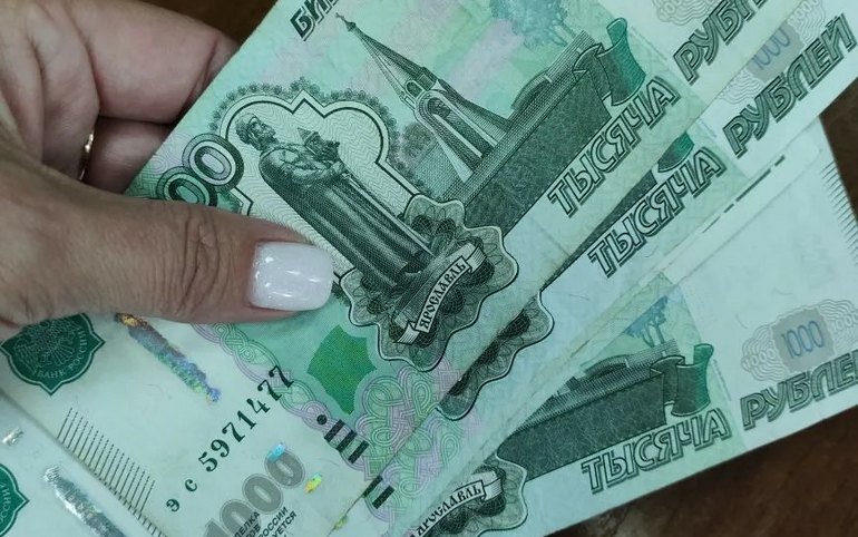 Больше наличных стали носить с собой россияне
