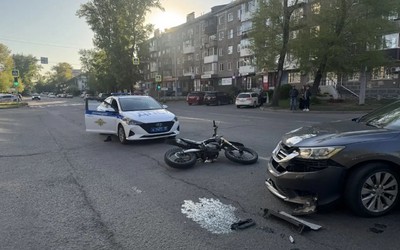 Подростки на питбайке попали в аварию на Чертыгашева