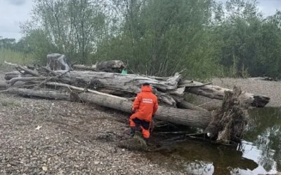 Мальчика, утонувшего месяц назад в Красноярском крае, по-прежнему ищут