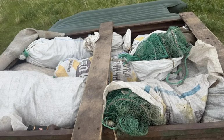 Браконьер пожаловался полиции на украденные конкурентами снасти в Хакасии