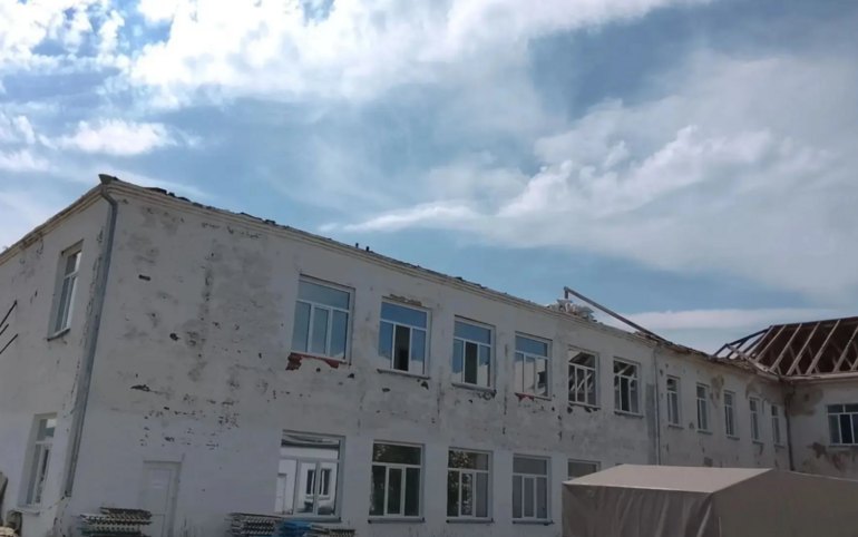 Почти вековую Усть-Бюрскую школу капитально отремонтируют