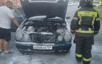 Машина горела в Саяногорске