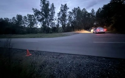 На Южной дамбе погиб мужчина, катаясь на электросамокате