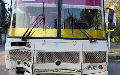 ДТП с рейсовым автобусом на Кати Перекрещенко произошло накануне вечером