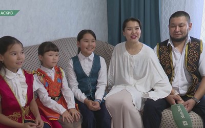 Семье Толмашовых из Аскиза вручили медаль «Родительская доблесть Хакасии»