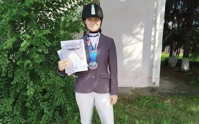 Диана Феофанова – двукратный призер всероссийских соревнований по конному спорту