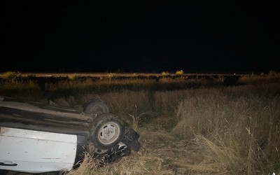 ВАЗ перевернулся в Орджоникидзевском районе. По вине пьяного водителя пострадали двое