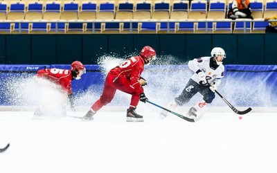 «Саяны» проиграли красноярскому «Енисею» со счетом 6:11