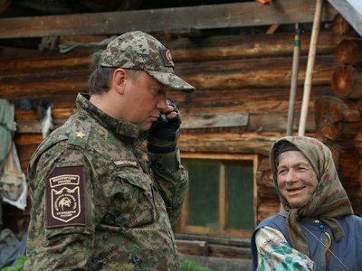Агафью Лыкову навестил директор заповедника из Хакасии