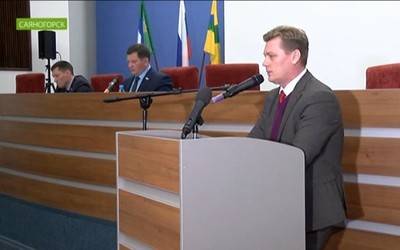 Мэр Саяногорска Михаил Валов добился сокращения городских чиновников